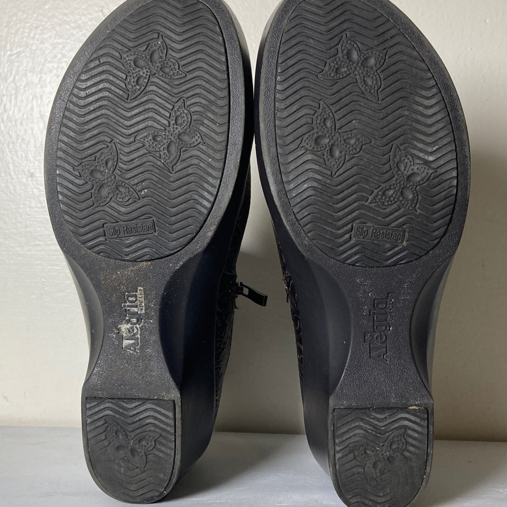 Alegria Boots Womens 38 Ever Roar Chelsea Bootie Brown Leather Zebra Print Wedge - Picture 16 of 16